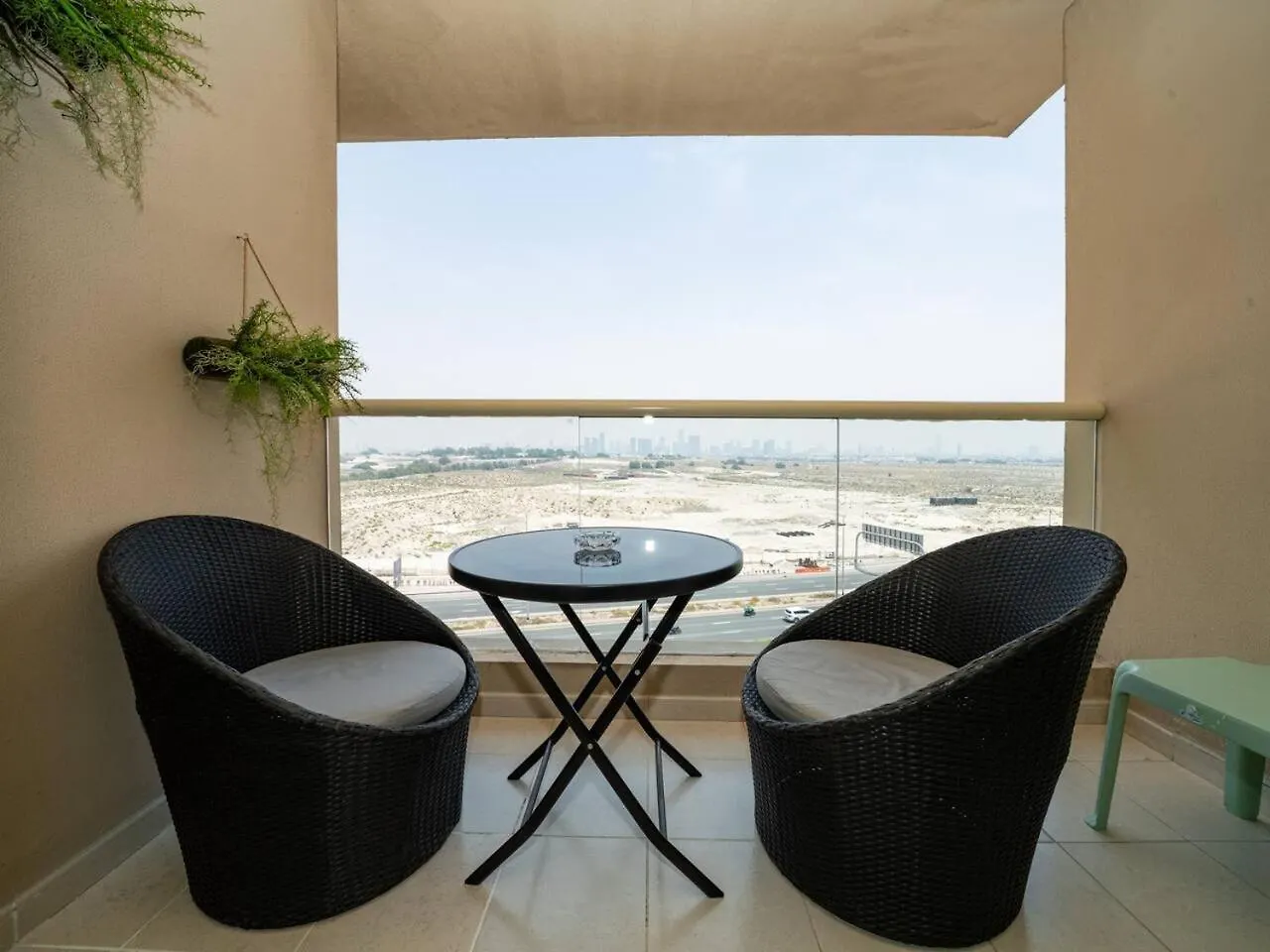 Stylish One Bedroom Sanctuary In The Greens Dubai United Arab Emirates